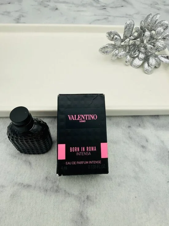 Valentino Uomo Born in Roma Intense EDP,Warm Spicy-Mini 4ml,0.135oz-BOXED-NEW - Picture 3 of 16